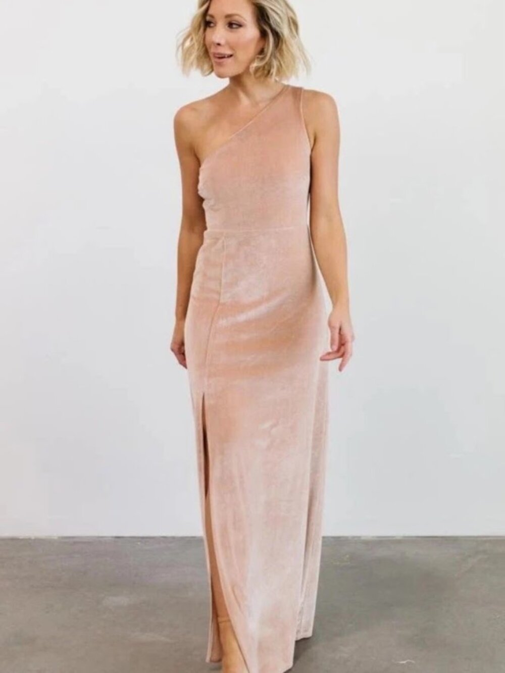 Baltic Born Tatiana Velvet One Shoulder Maxi Dress Champagne Nude Size M Slit